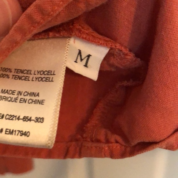 ✨Cloth & Stone Coral Color Long Sleeve Button Down Blouse Top Size Medium M✨ - Picture 12 of 12